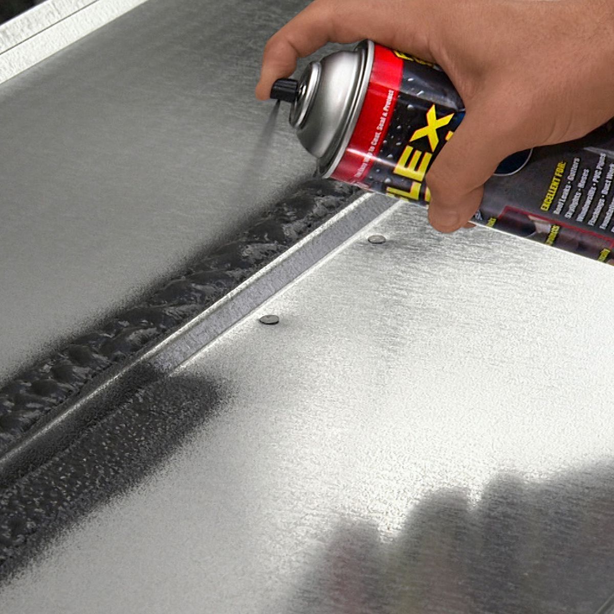 Liquid Rubber Sealant E613741